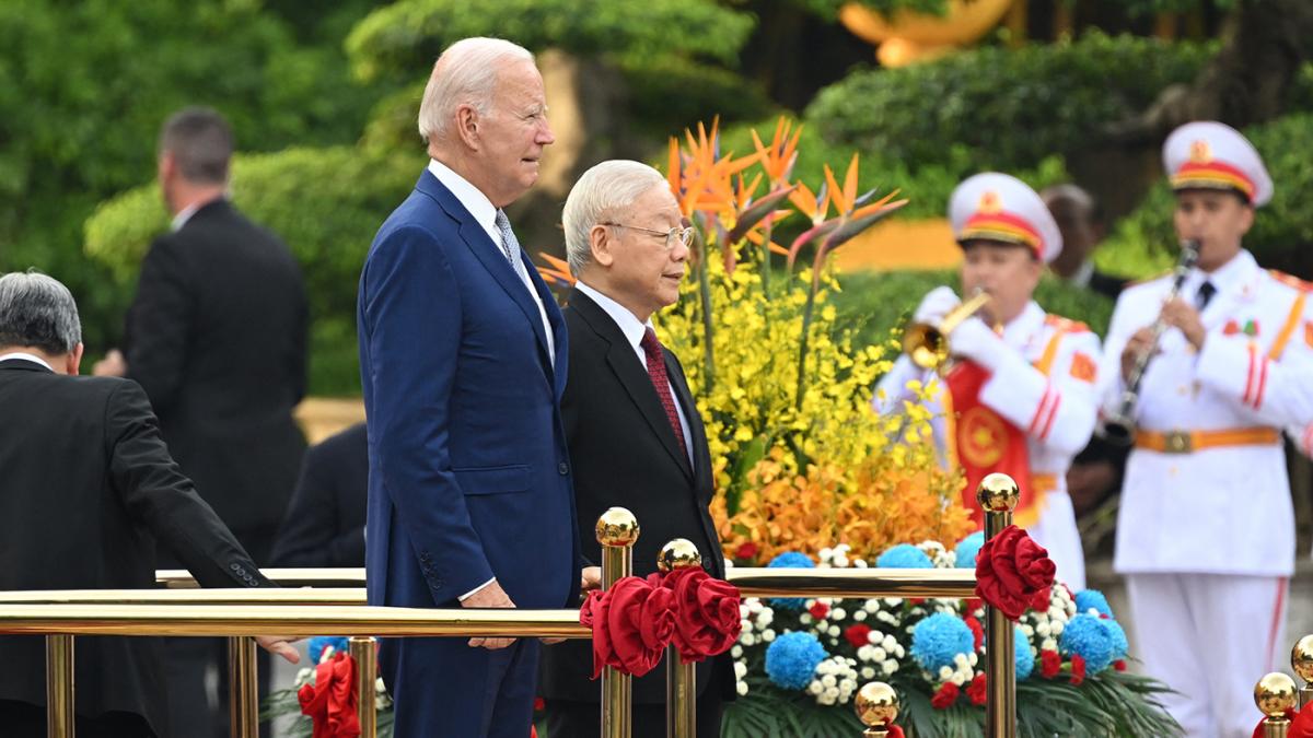 Biden lleg a Vietnam desde Nueva Delhi India donde este fin de semana se celebraba la cumbre del G20 Foto AFP