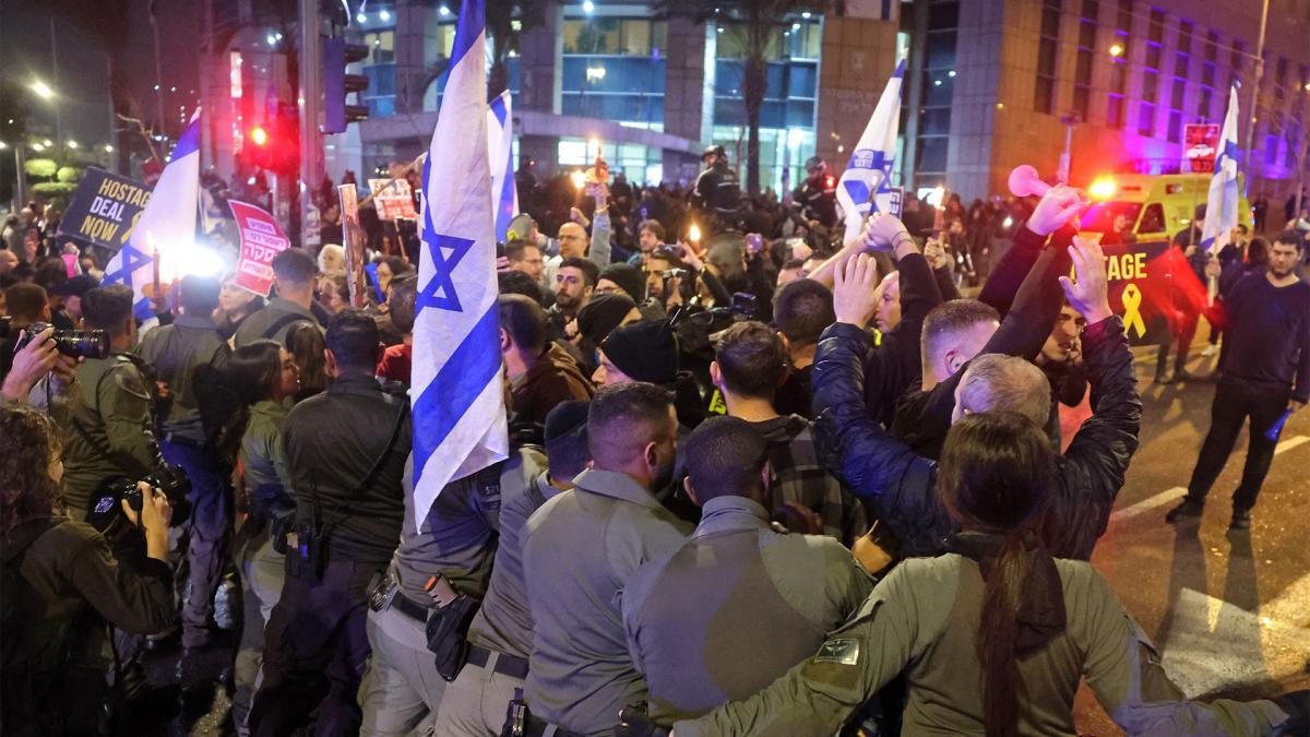 Durante el fin de semana manifestantes en Israel pidieron la renuncia de Netanyahu y la liberacin de rehenes