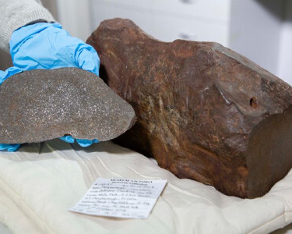 Image 7443 1e Maryborough Meteorite