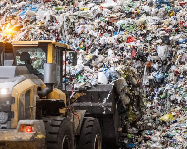 Bruselas suspende en reciclaje a todos los miembros de la UE y les abre expediente | Clima y Medio Ambiente