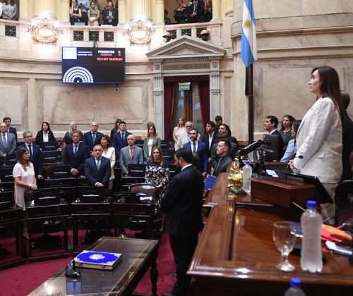 El revanchismo de la vicepresidenta negacionista | Victoria Villarruel ordenó quitar del Senado un busto del presidente Néstor Kirchner  