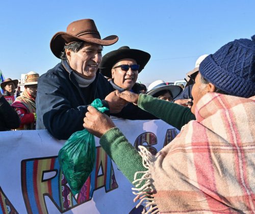 Evo y Arce se acusan de un clima de violencia | La marcha encabezada por Morales llega este lunes a La Paz