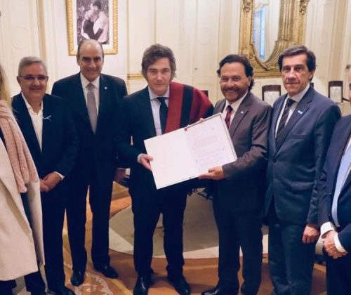 El presidente Javier Milei se reunió con los gobernadores de Jujuy, Salta, Tucumán, y de Catamarca en Casa Rosada.