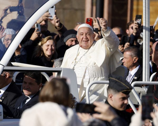 Francisco, un papado de grandes innovaciones | Entrevista a el vaticanista Marco Politi