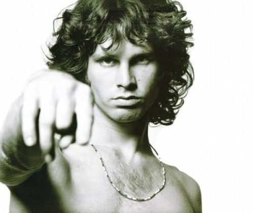 Jim Morrison: el ícono contracultural que hace 52 años encontró la muerte en una bañera de París